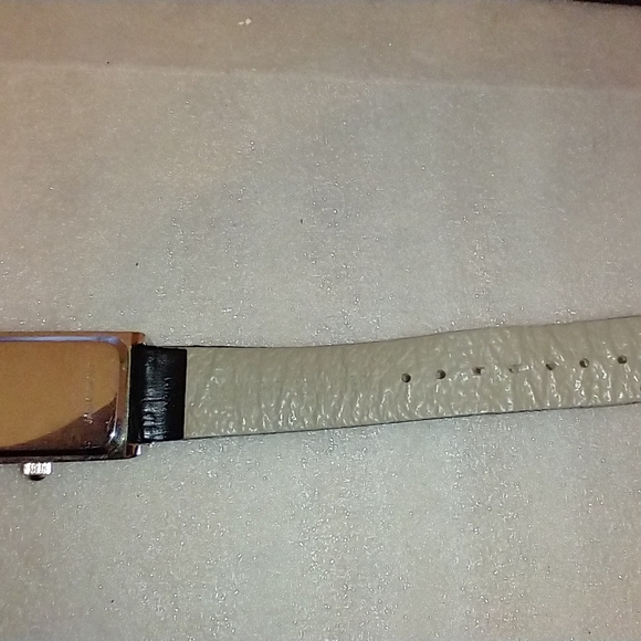 Coldwater  creak watch - Picture 3 of 8